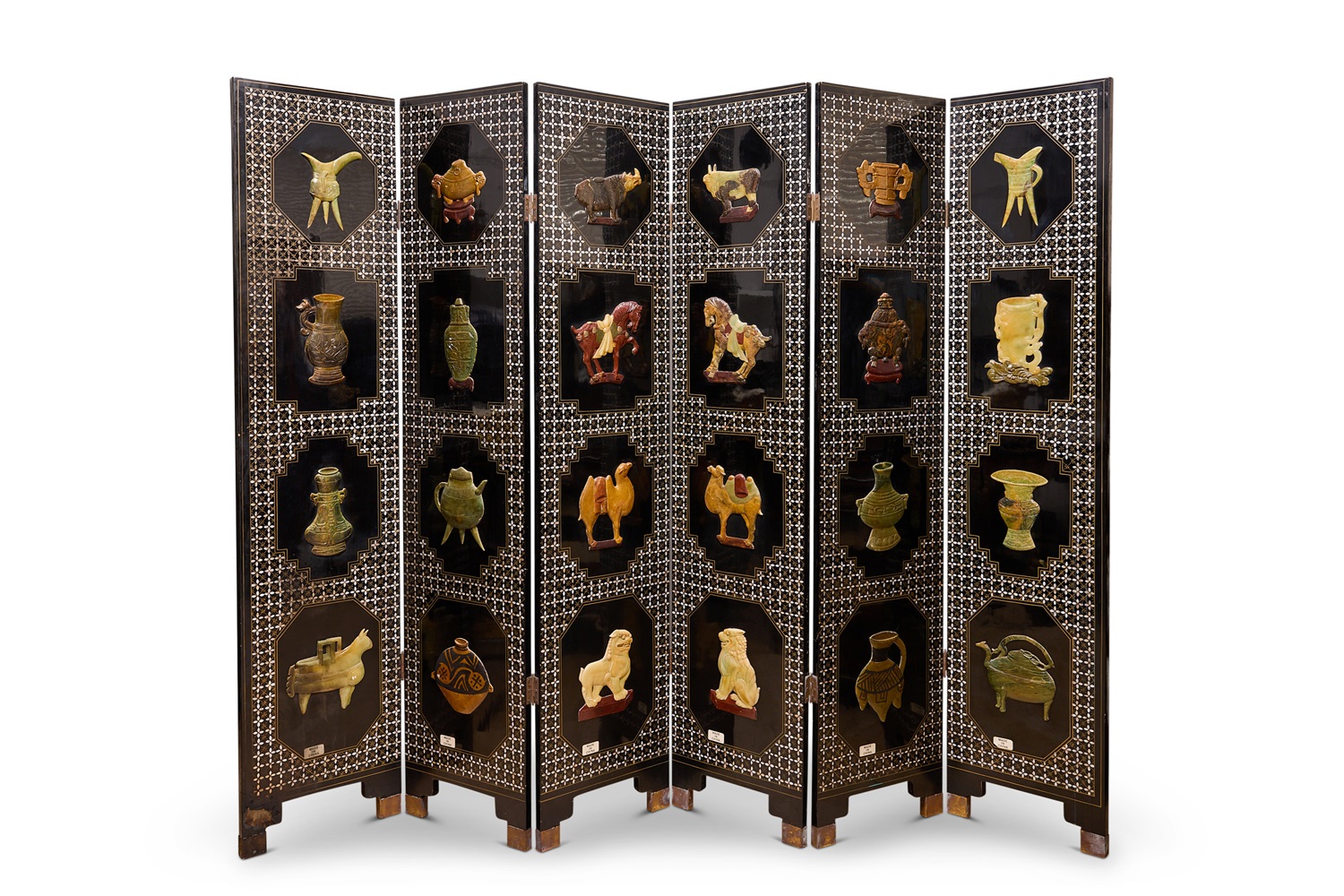 A CHINESE HARDSTONE AND MOTHER OF PEARL MOUNTED LACQUERED SCREEN