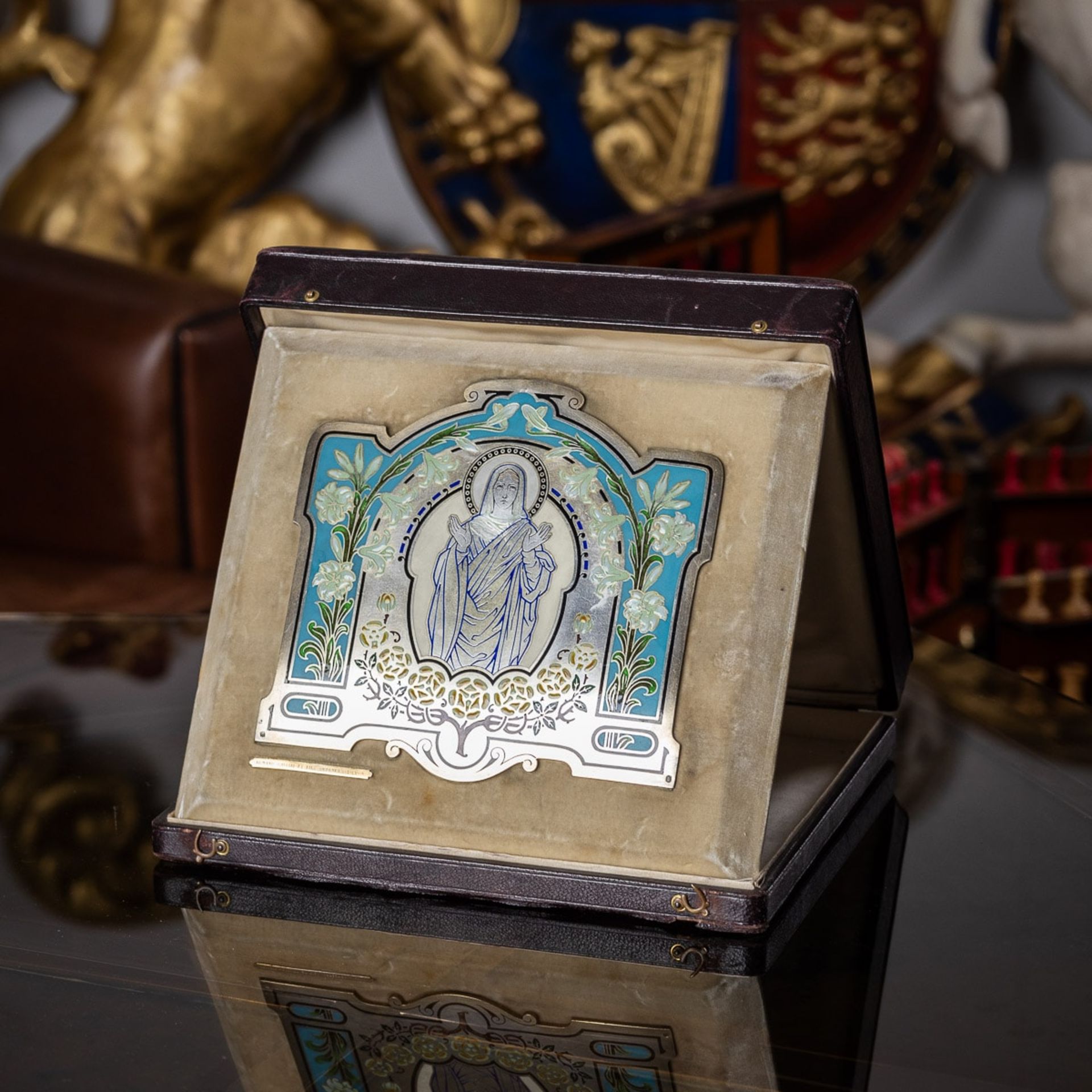 A 19TH CENTURY FRENCH SILVER AND ENAMEL RELIGIOUS ICON - Image 2 of 17