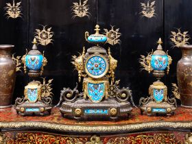 A LATE 19TH CENTURY FRENCH PORCELAIN AND BRONZE MANTEL CLOCK SET