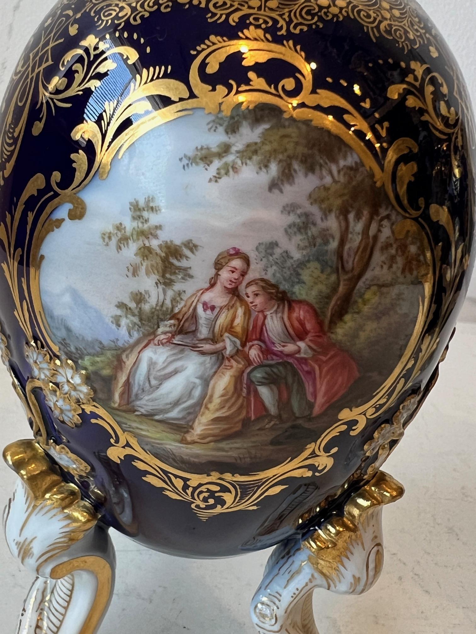 MEISSEN: A PAIR OF LATE 19TH / EARLY 20TH CENTURY PORCELAIN EGG SHAPED TEA CADDIES - Image 16 of 16