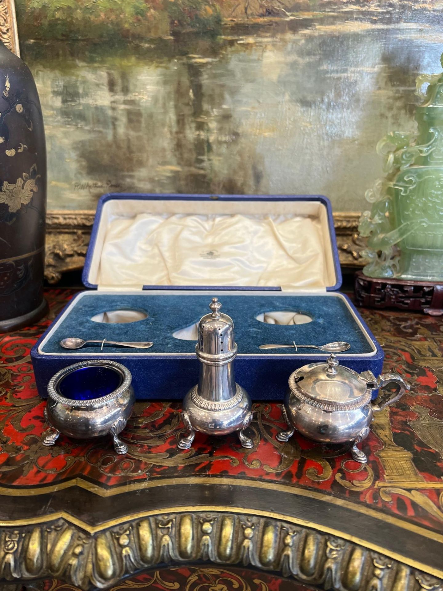 AN EARLY 20TH CENTURY MAPPIN & WEBB SILVER CONIDMENT SET C. 1921 - Image 2 of 2