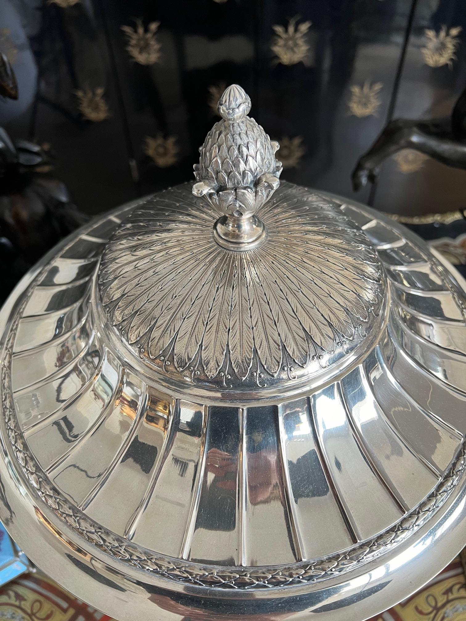 A MASSIVE SILVER CUP AND COVER, GERMAN, C. 1910 - Image 5 of 9