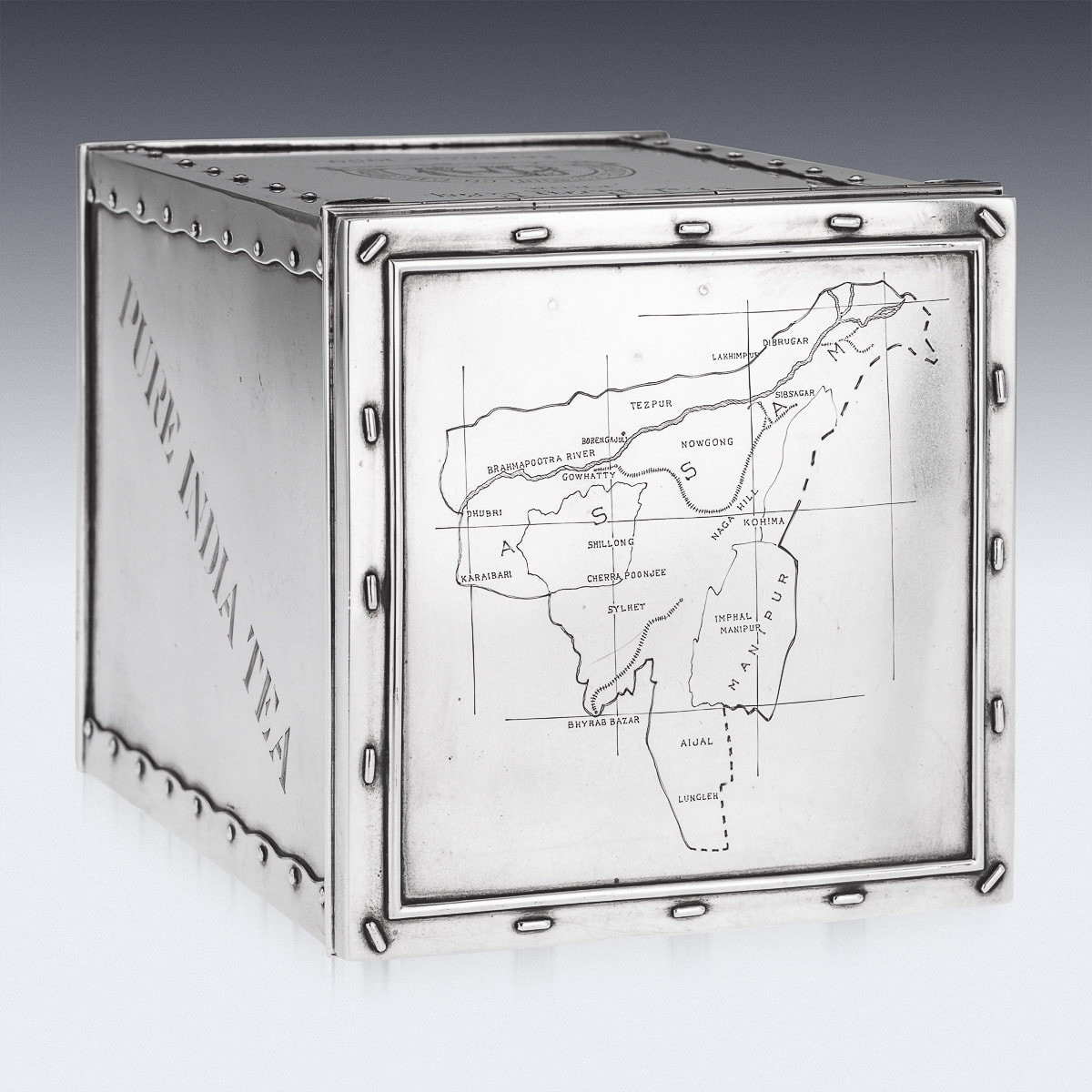A RARE MID 20TH CENTURY INDIAN SOLID SILVER TEA CHEST SHAPED CADDY, HAMILTON & CO C. 1958 - Image 22 of 29