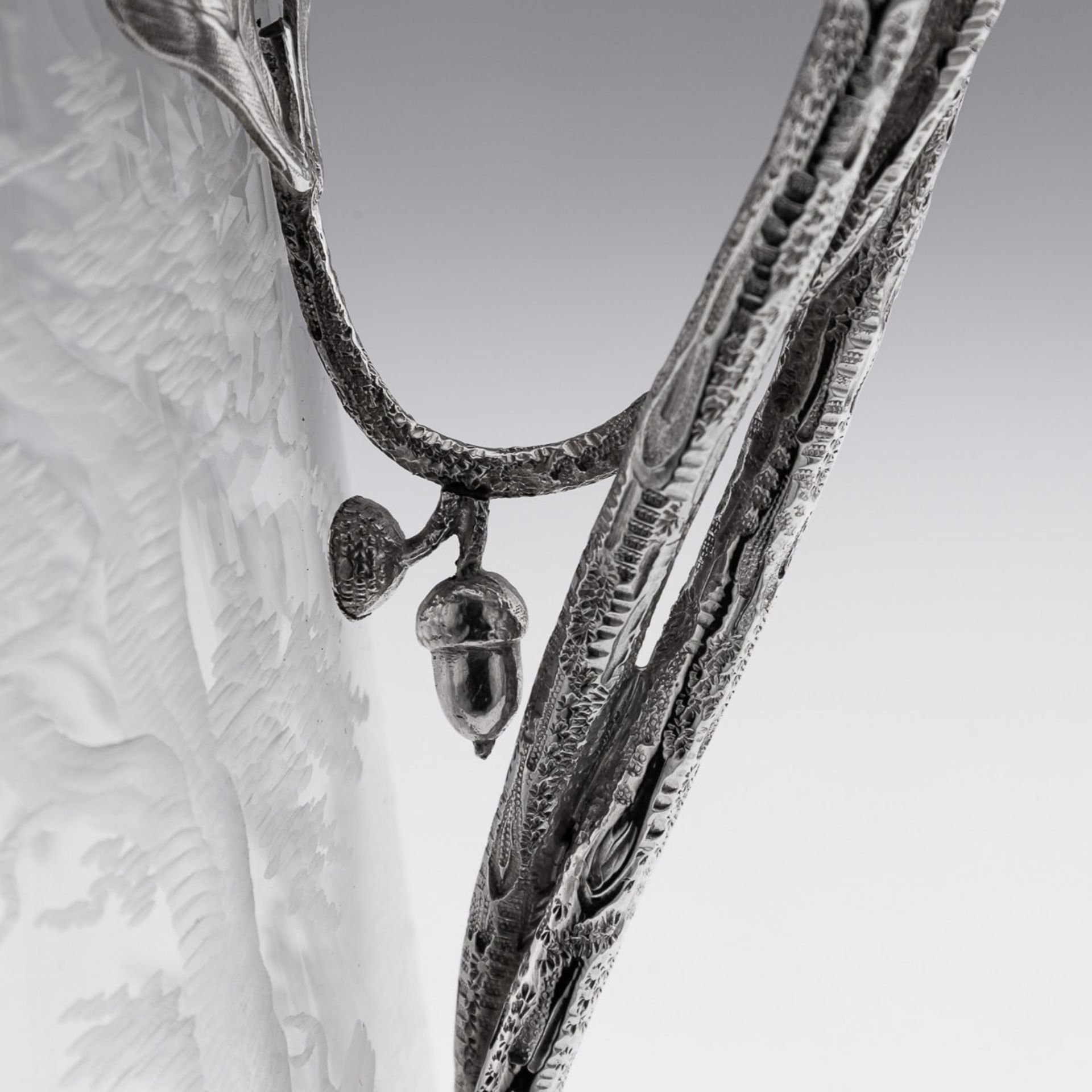 A 19TH CENTURY SILVER AND GLASS HUNTING CLARET JUG C. 1887 - Image 13 of 30