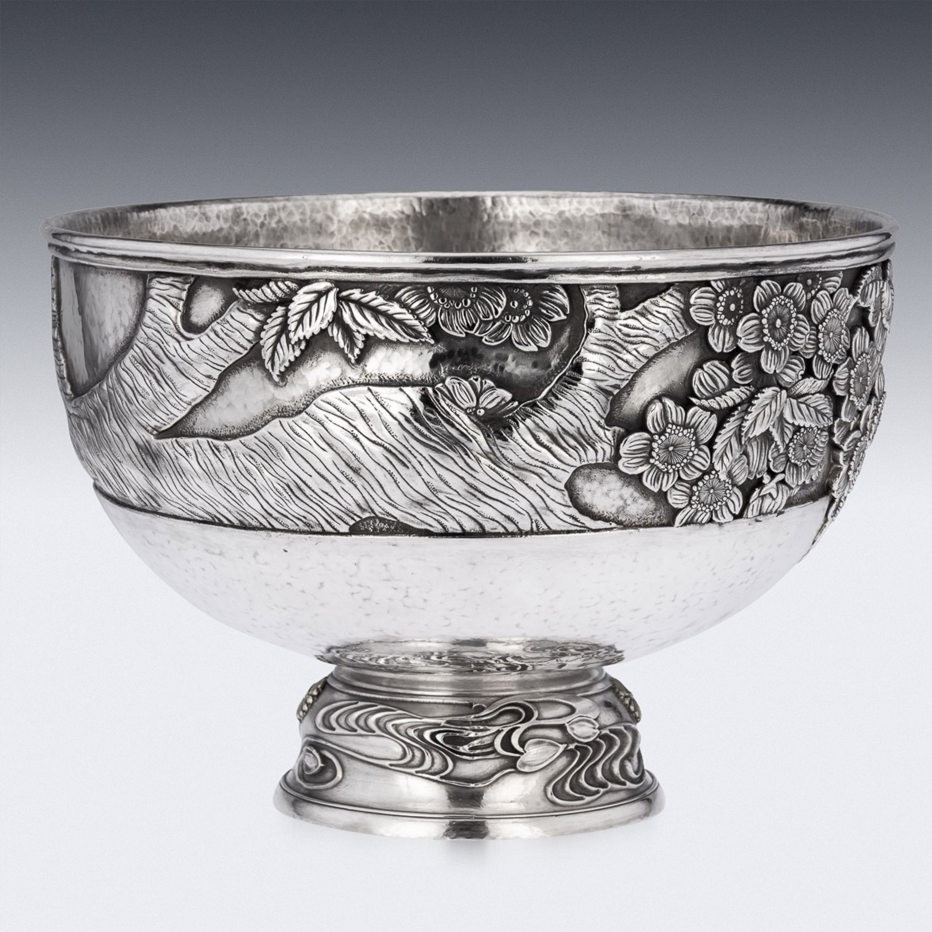 A MONUMENTAL LATE 19TH CENTURY JAPANESE SOLID SILVER BOWL C. 1900 - Image 2 of 17