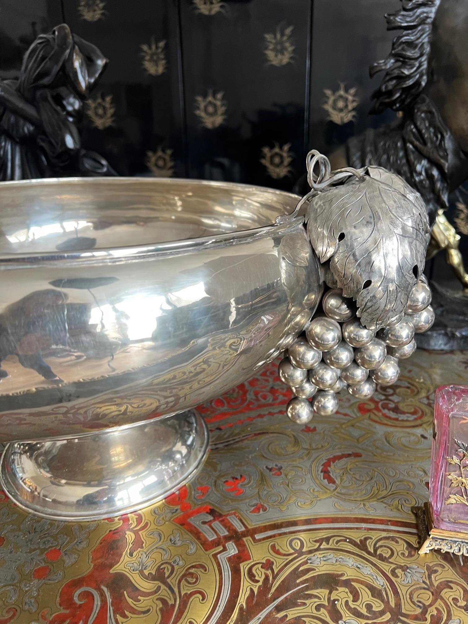 A MONUMENTAL BUCCELLATI STYLE STERLING SILVER PUNCH BOWL - Image 9 of 9
