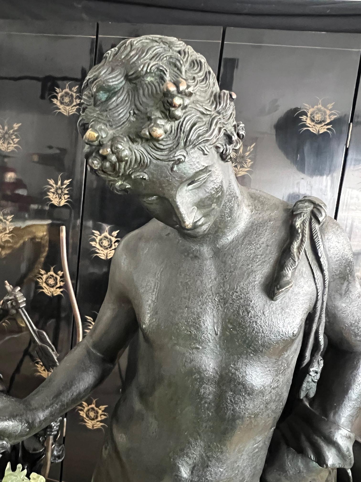 A LATE 19TH CENTURY ITALIAN BRONZE FIGURE OF NARCISSUS - Image 2 of 5