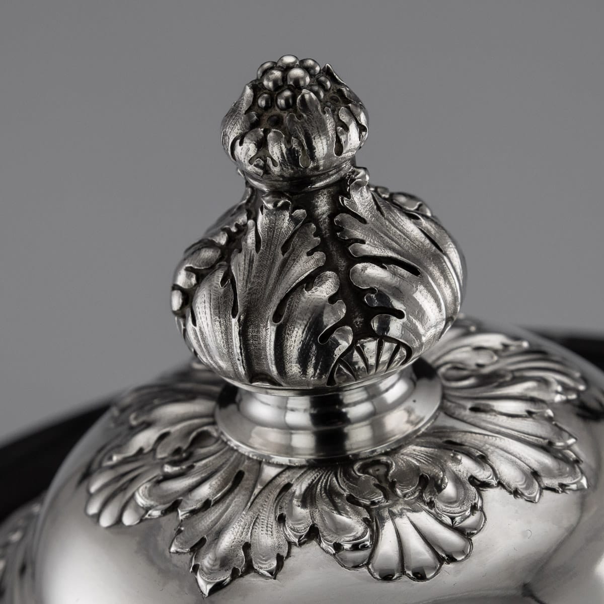ODIOT: AN EXCEPTIONAL 19TH CENTURY SOLID SILVER FRENCH DINNER SERVICE, PARIS, C. 1890 - Image 18 of 22