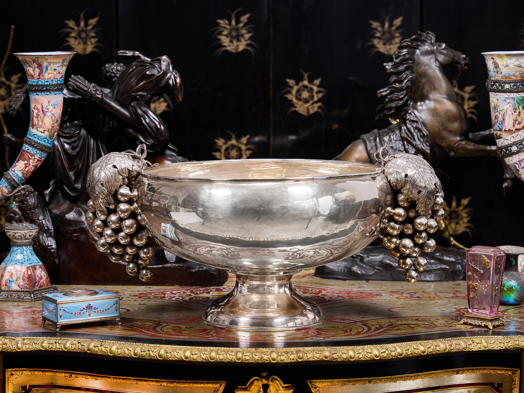 A MONUMENTAL BUCCELLATI STYLE STERLING SILVER PUNCH BOWL