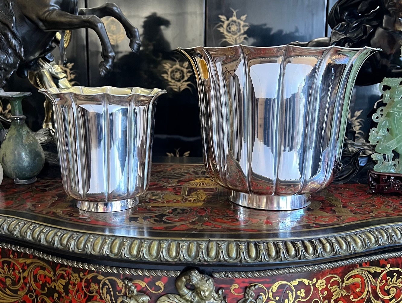 A SILVER AND SILVER GILT WINE COOLER AND ICE BUCKET BY IL LEONE, FIRENZE - Image 4 of 6