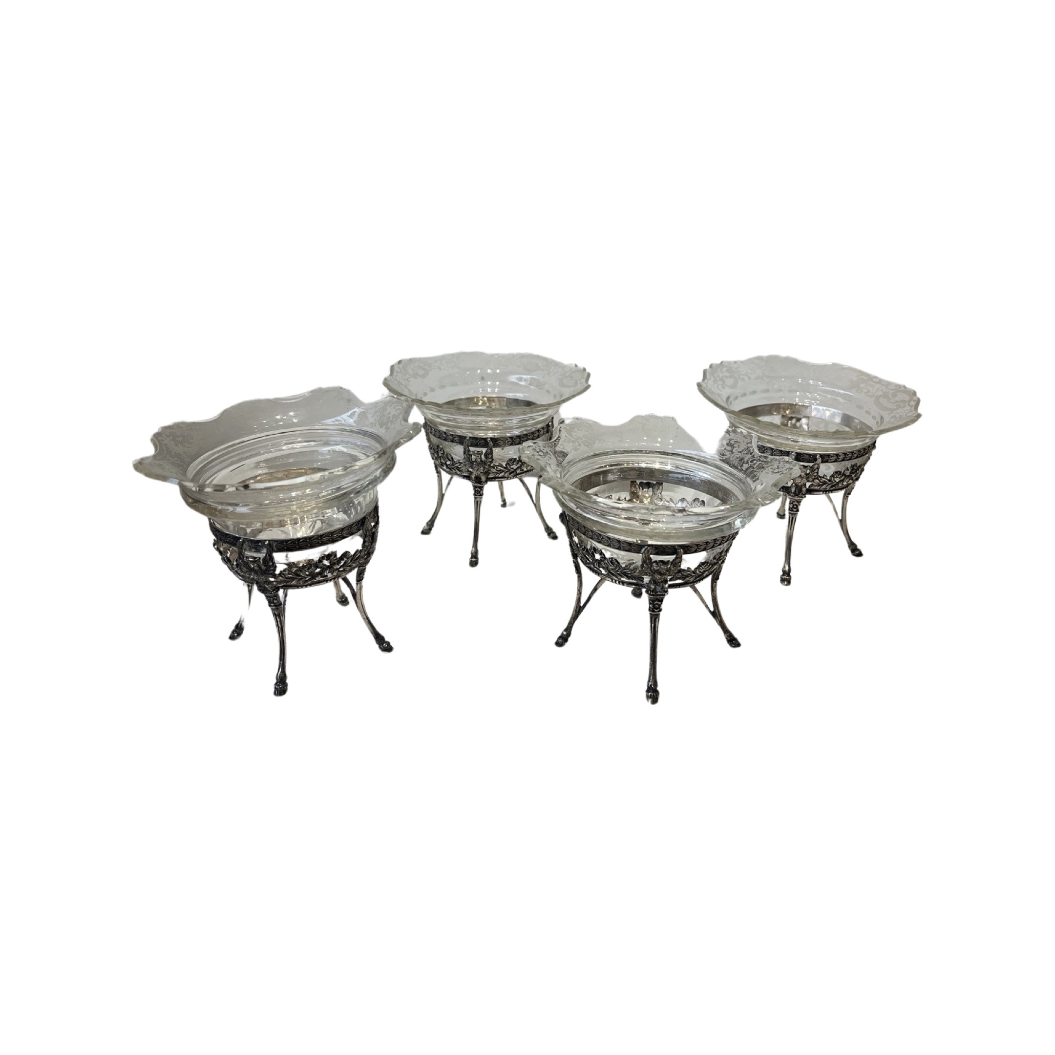 A SET OF FOUR SILVER AND CUT GLASS SWEETMEAT BASKETS, POSSIBLY GERMAN, C. 1860 - Image 2 of 4