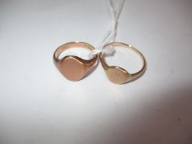 Two 9ct Gold Signet Rings, 6.2g