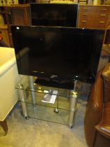 Toshiba 32in TV with Remote and Glass Stand