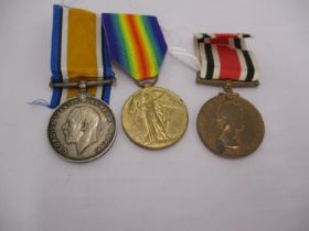 Two WWI Medals and Special Constabulary Medal to S-23207 Pte. G. Cumming Gordons