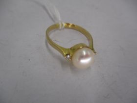 Pearl and 2 Stone Diamond Ring on Yellow Metal, 3.1g, Size P