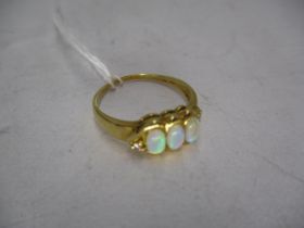 18ct Gold and 3 Opal Ring, 3g, Size O