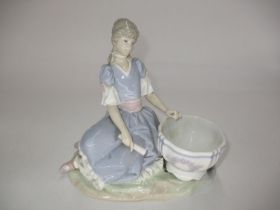 Lladro Figure of a Woman with a Basin, 19cm