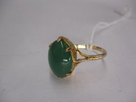 9ct Gold Green Cabochon Ring, 2.97g, Size P