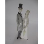 GDR Porcelain Figure of a Bride and Groom, 28cm