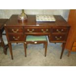 Mahogany 5 Drawer Dressing Table with Stool, 106cm