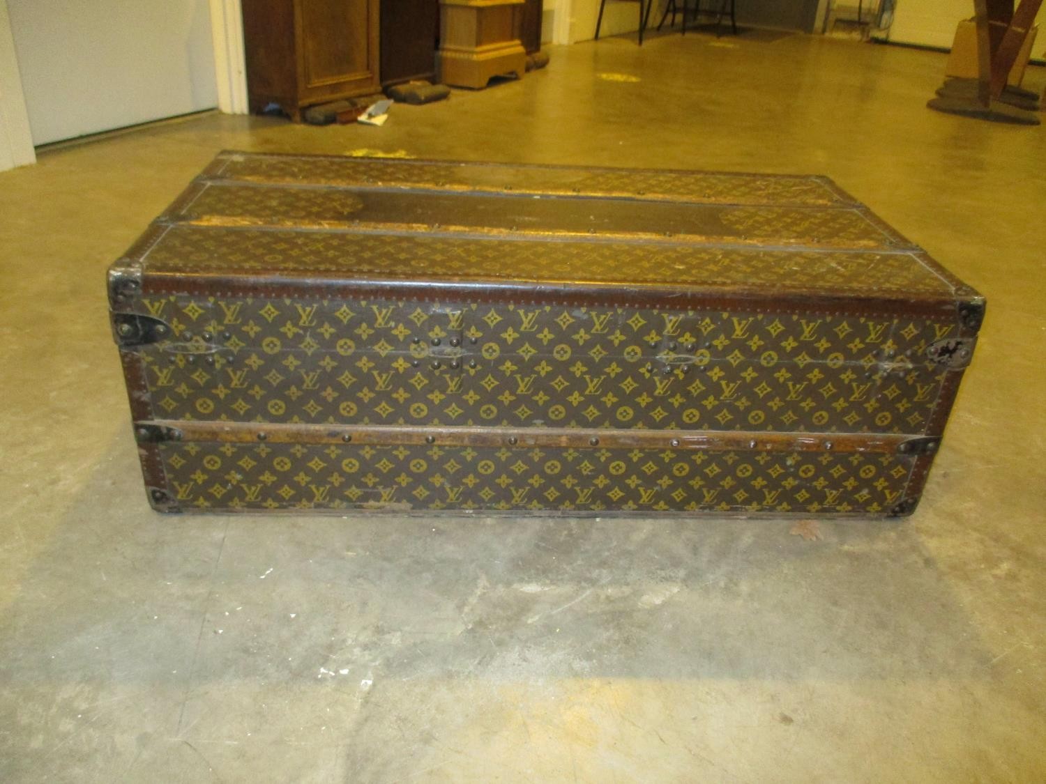Louis Vuitton Cabin Trunk, Early 20th Century, covered in monogram canvas with Louis Vuitton label - Image 5 of 11