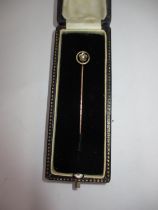 9ct Gold and Pearl Stick Pin, 0.87g