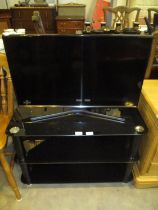 Samsung 32in TV with Remote and Stand