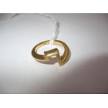 18K Gold Stylised Ring, 5.23g, Size L