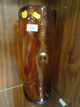 A LARGE RETRO AMBER GLASS DIMPLE EFFECT STYLE VASE HEIGHT APPROX 41CM