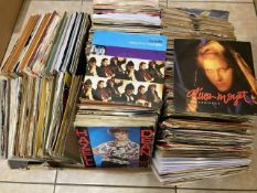 A TRAY OF SINGLES RECORDS MAINLY FROM 1960s, 70s, 80s AND 90s, APPROX 300+