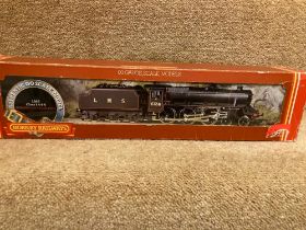 A BOXED HORNBY OO GAUGE LMS CLASS 5, 4-6-0 STEAM LOCOMOTIVE AND TENDER