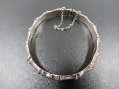A HALLMARKED SILVER BAMBOO DESIGN CLASP BANGLE approx weight 12.6g