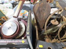 TWO TRAYS OF METAL WARE AND SUNDRIES TO INCLUDE VINTAGE CEILING LIGHT , BEER TAPS , HORSE BRASSES