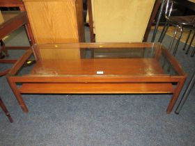 A RETRO TEAK AND GLASS COFFEE TABLE