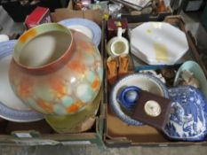 TWO TRAYS OF ASSORTED CERAMICS AND SUNDRIES TO INCLUDE A DECORATIVE VASE