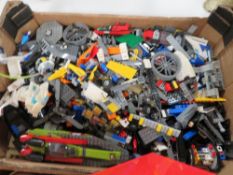 A LARGE TRAY OF ASSORTED LEGO ETC
