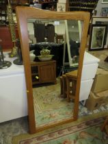 A MODERN OAK FRAMED RECTANGULAR MIRROR 119 x 60 cm