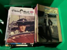 APPROXIMATELY 120 ELVIS PRESLEY COLLECTORS MAGAZINES TO INCLUDE THE OFFICIAL ELVIS FAN CLUB