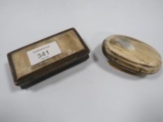 TWO VINTAGE HORN SNUFF BOXES