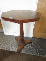 AN ANTIQUE ROSEWOOD PEDESTAL TABLE S/D