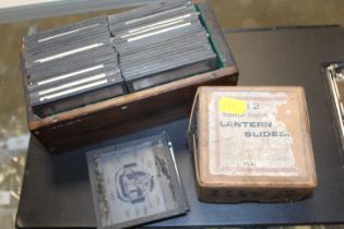 A SELECTION OF MAGIC LANTERN SLIDES TO INCLUDE ENGINEERING EXAMPLES AND A BOX OF COLOURED LANTERN