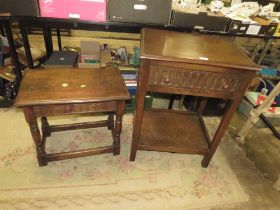 A 20TH CENTURY OAK SIDE TABLE AND AN OAK TABLE (2)