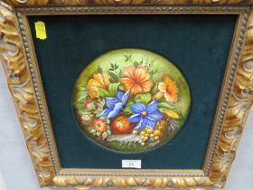 P. GOSLING, A GILT FRAMED OIL ON BOARD DEPICTING STILL LIFE, Dia. 20.5 CM