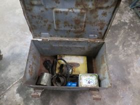 A GREY/GREEN STEEL AMMUNITION BOX AND CONTENTS