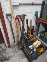 A SELECTION OF GARDEN TOOLS AND DIY TOOLS