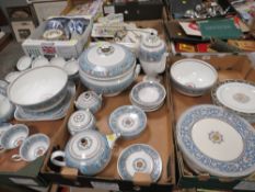 THREE TRAYS OF WEDGWOOD FLORENTINE TEA/DINNER WARE TO INCLUDE A LARGE LIDDED TUREEN, COFFEE POT,