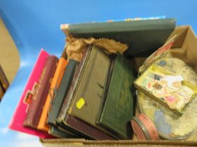 A TRAY OF COLLECTABLE'S TO INCLUDE STAMP ALBUMS , CIGARETTE CARDS ETC