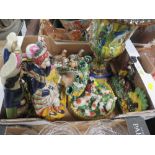 A TRAY OF ASSORTED STAFFORDSHIRE FLATBACK TYPE FIGURES, MAJOLICA STYLE URN ETC
