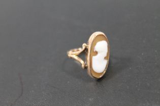 AN ANTIQUE ROSE GOLD 9CT CAMEO RING