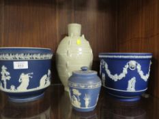 A WEDGWOOD BLUE DIP PLANTER TOGETHER WITH A LARGER ADAM'S EXAMPLE ETC (4)